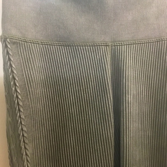 NWT Aerie Offline hi-rise army/olive green leggings - Picture 4 of 8